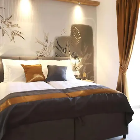 Ulika With Pool - Three Bedroom With Pool بيت للعطل مالينسكا