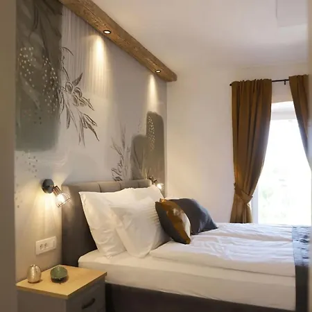 بيت للعطل Ulika With Pool - Three Bedroom With Pool